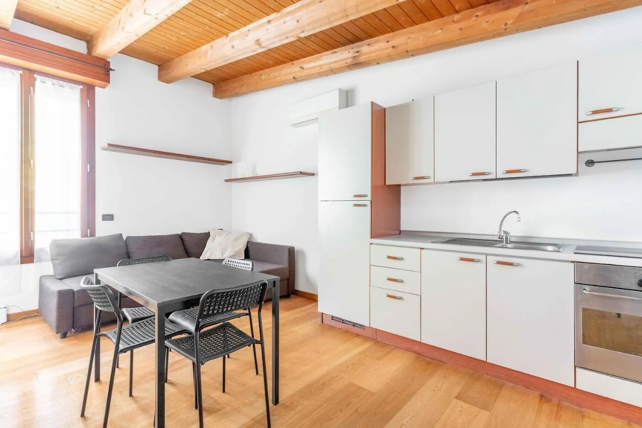 Mo37 Loreto- Duomo - Chic Apartment 밀라노 0*,