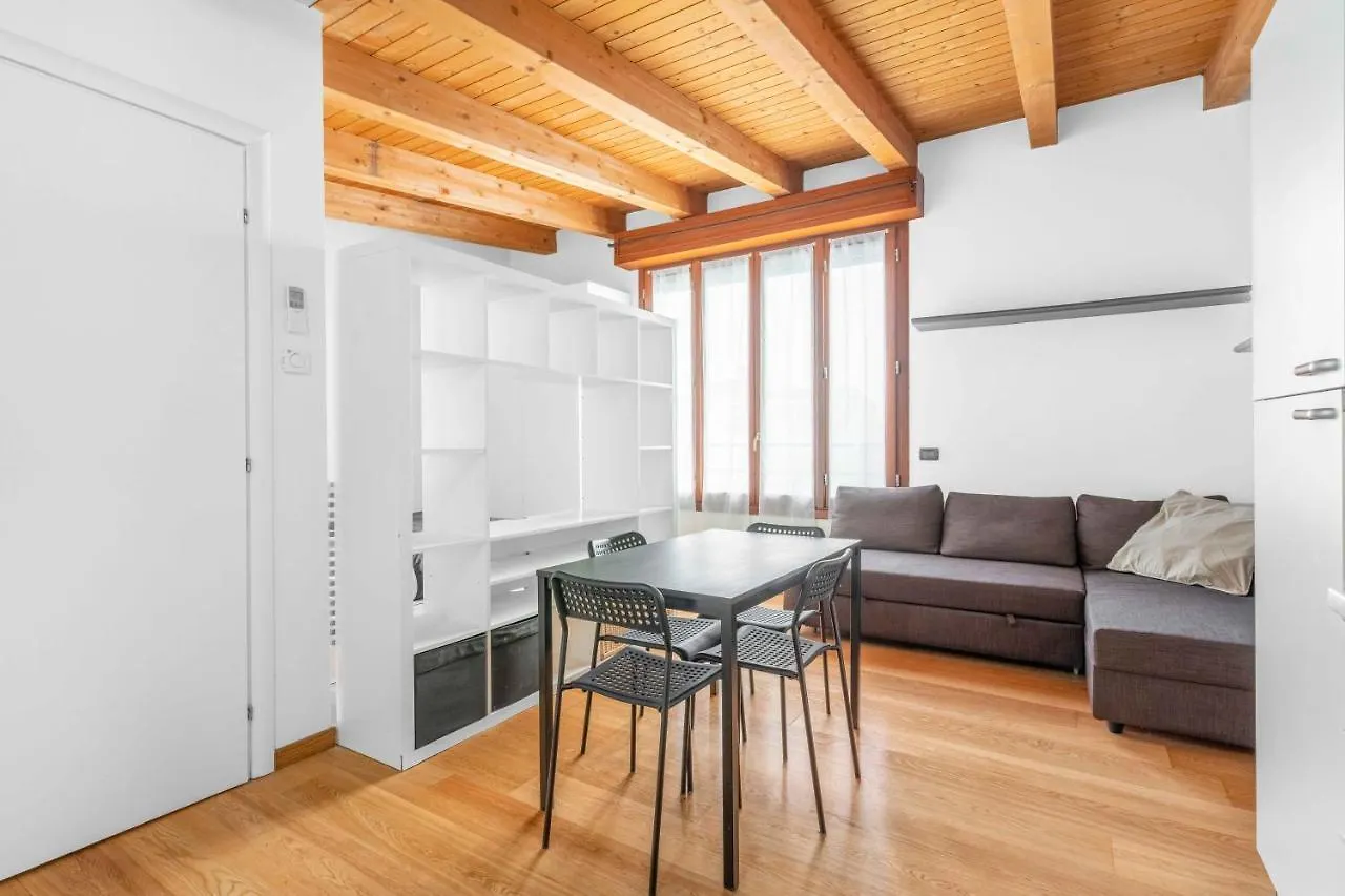 Mo37 Loreto- Duomo - Chic Apartment 밀라노